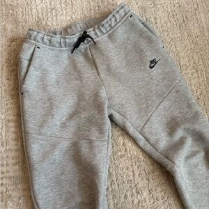 NIKE TECH Gray Sweatpants Youth XL
